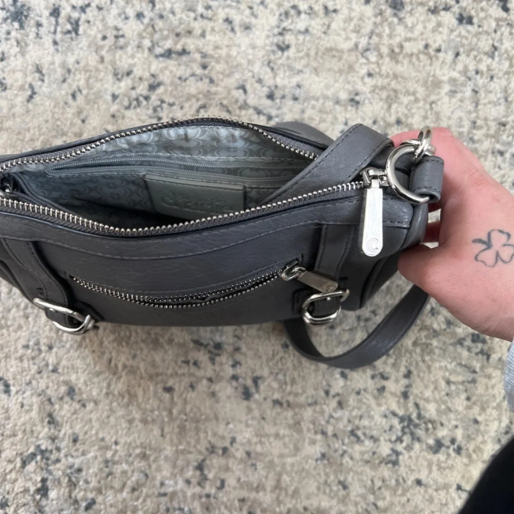 Handbag - Picture 3 of 3